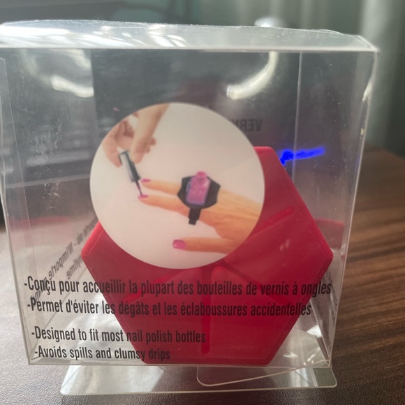 Nail polish finger holder - Picture 5 of 5